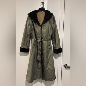 winter insulated parka jacket is both warm,thin enough to be stylish army green